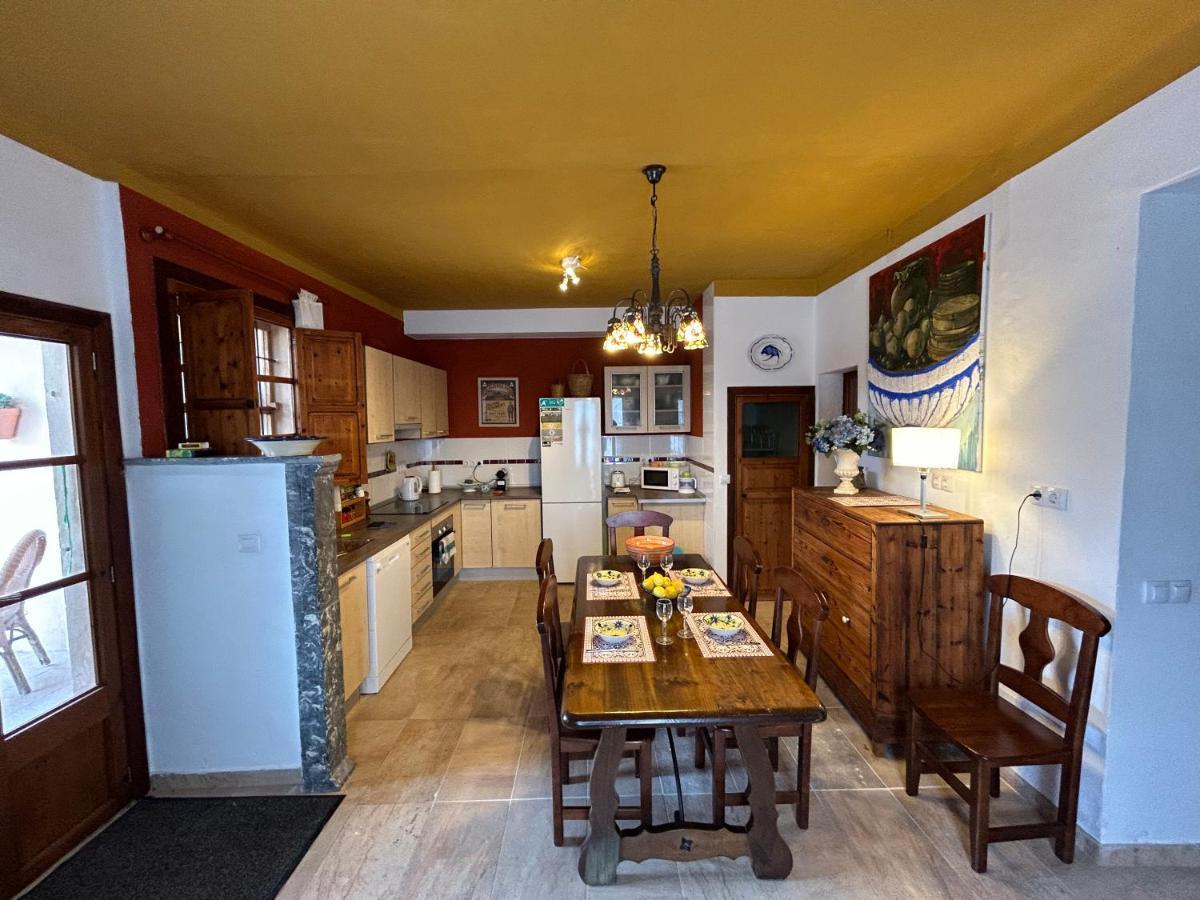 Vakantiehuis Casa Padrina Burballa María de la Salud