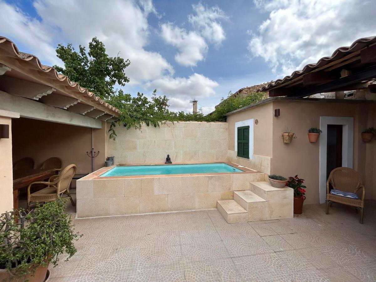 Casa Padrina Burballa Vakantiehuis María de la Salud