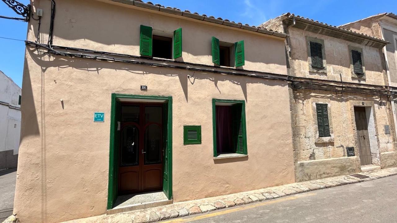 Casa Padrina Burballa Ferienhaus *